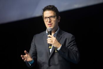 Photo de Benjamin Jean lors de l'édition 2016 du Paris Open Source Summit